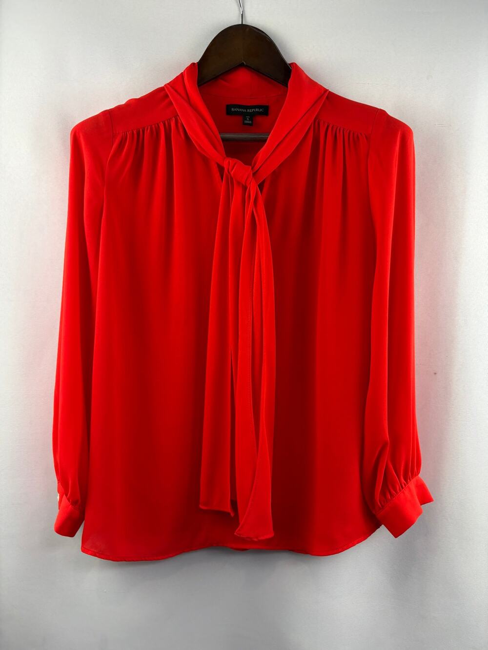 Women’s Banana Republic Small Bright Red Long Sleeve Blouse